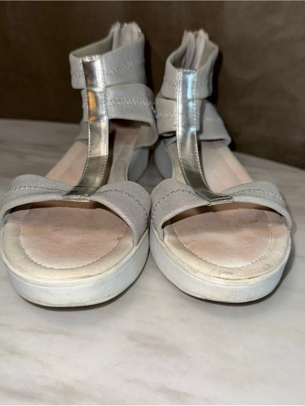 Vondi Silver Donald Pliner Sandals size 9